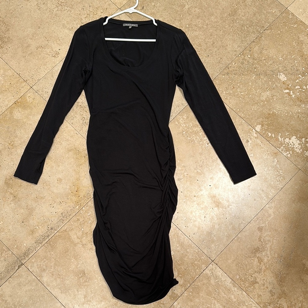 Black Long Sleeve Ruched Bodycon Dress -